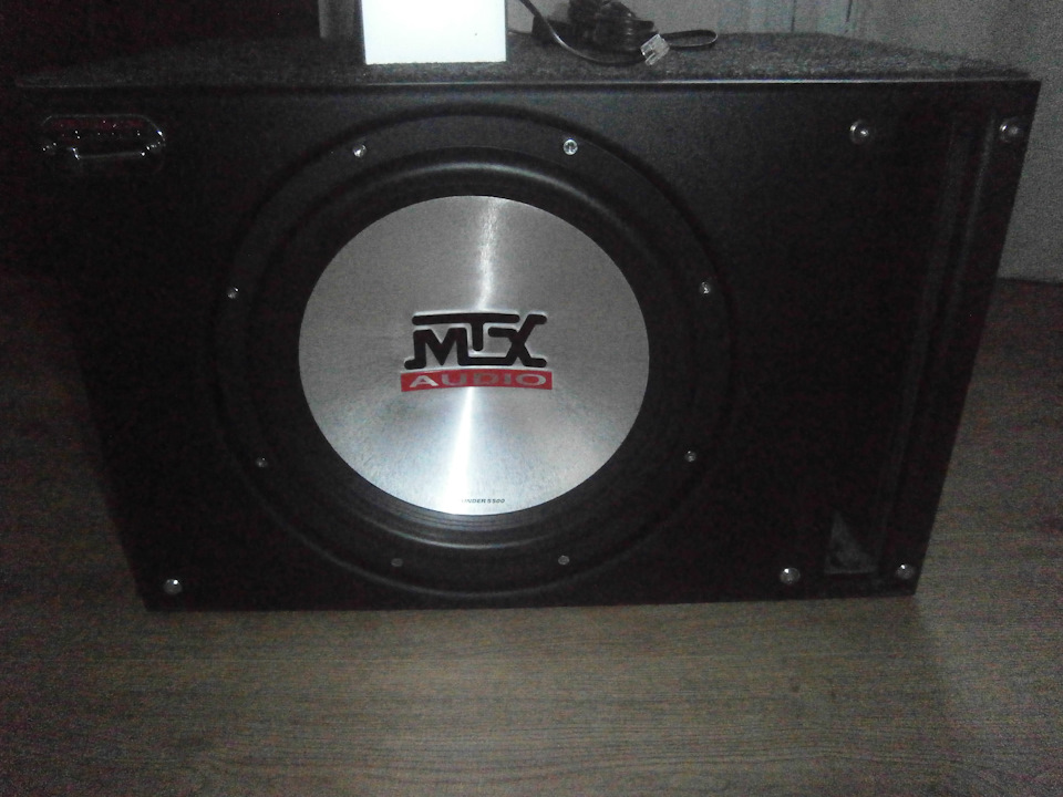 MTX AUDIO THUNDER 5500 . Багажник не для багажу=) 1