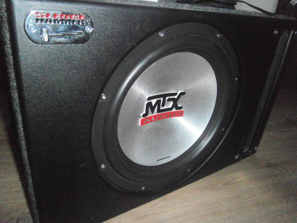MTX AUDIO THUNDER 5500 . Багажник не для багажу=) 2