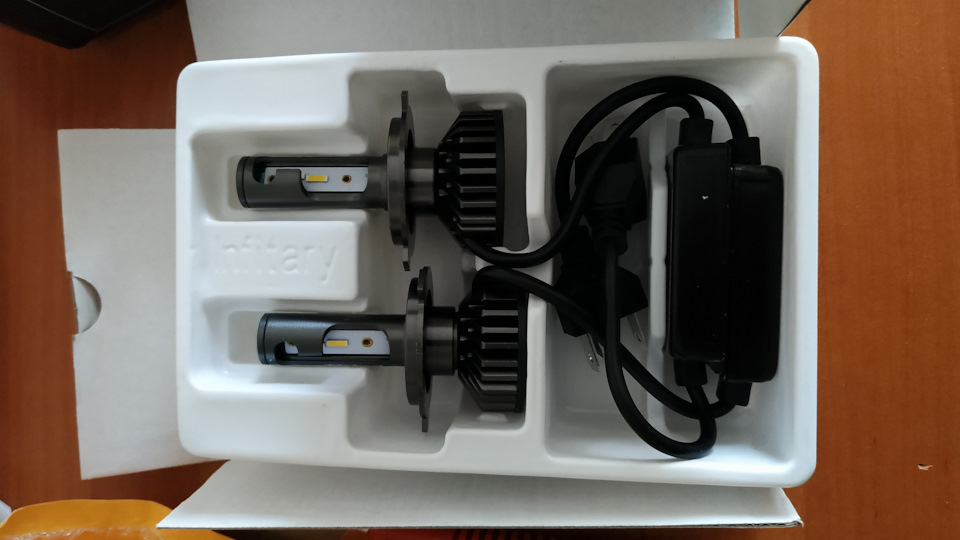 LED в Основне світло 4