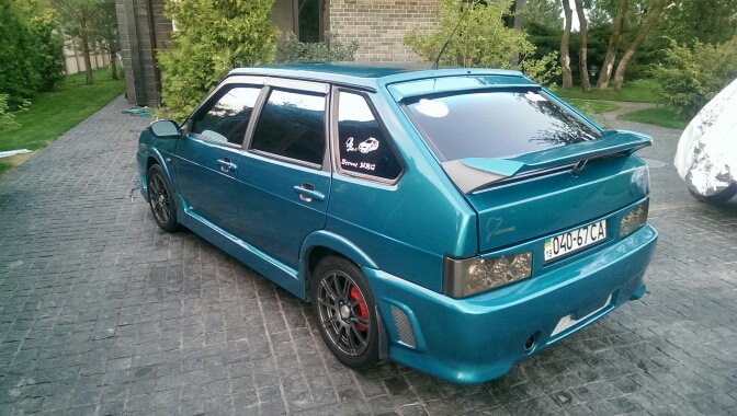 83п.-Фарбуємо губи*ENRGY_AUTOSHOW KIEV 5