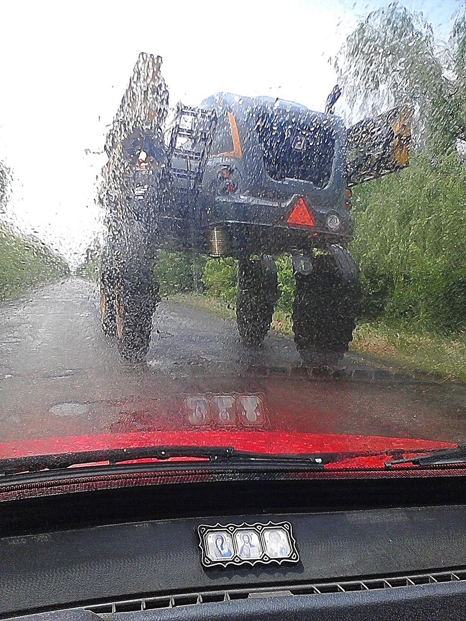 Вони мене переслідують! 1