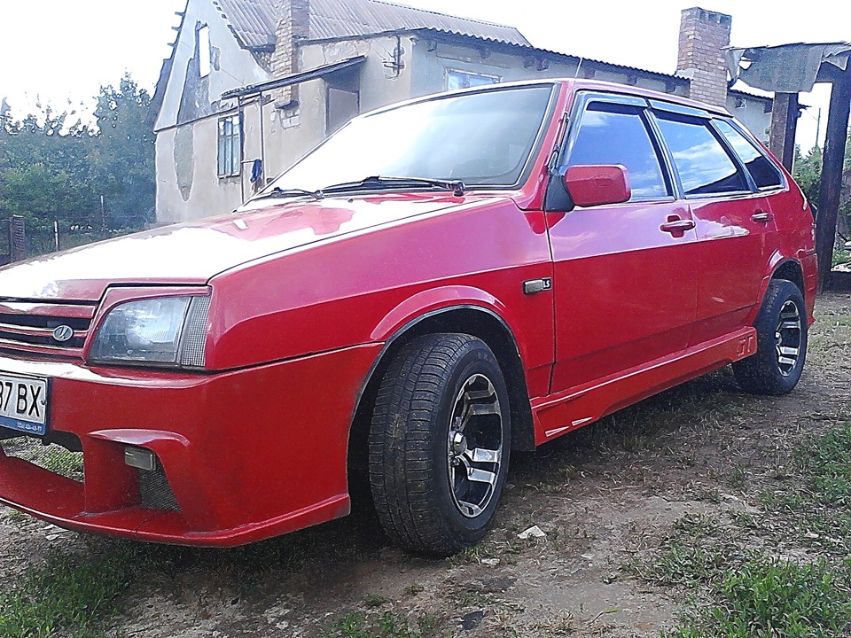 Установил пороги GT и 5speed 3