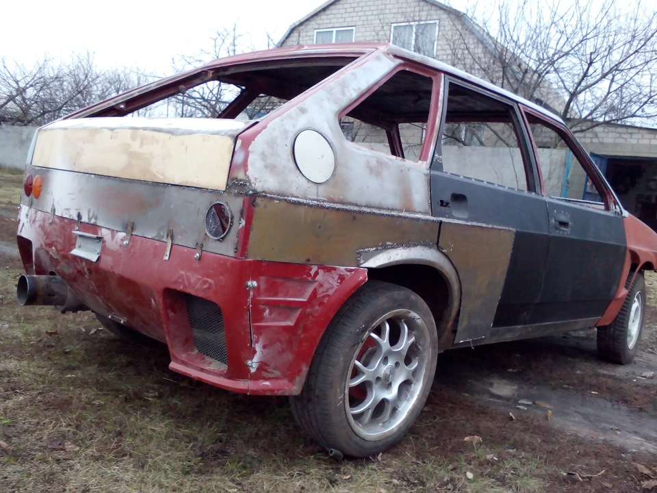 рубаю окуня=)) 5