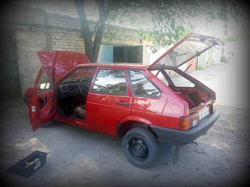 Складання. Установка автосигналізації. Ступові ковпачки 5