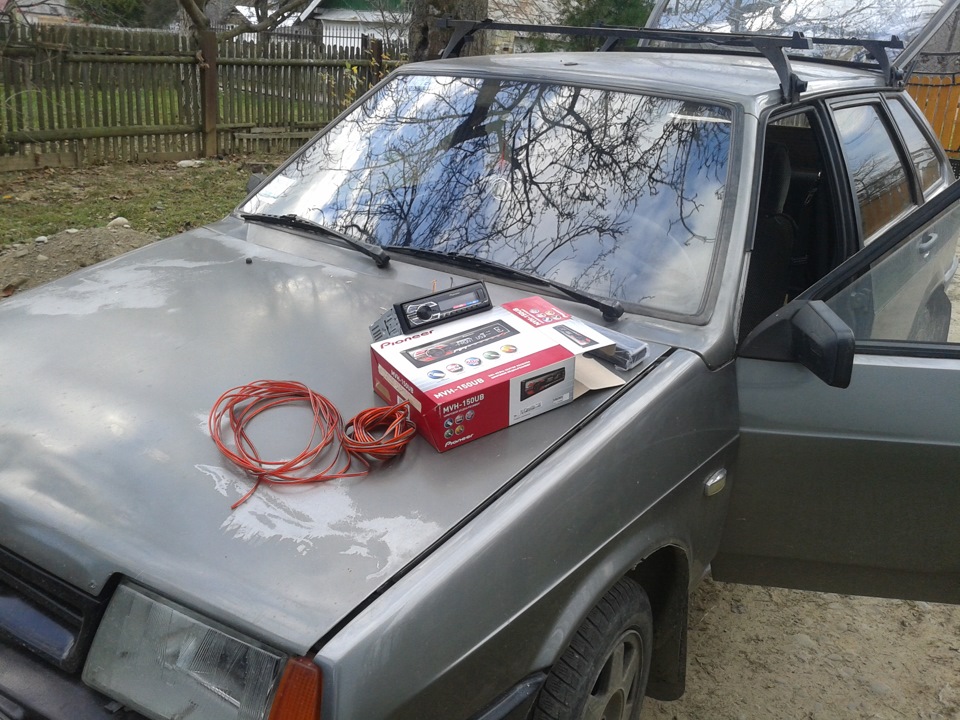 Купівля Pioneer MVH-150UB 1