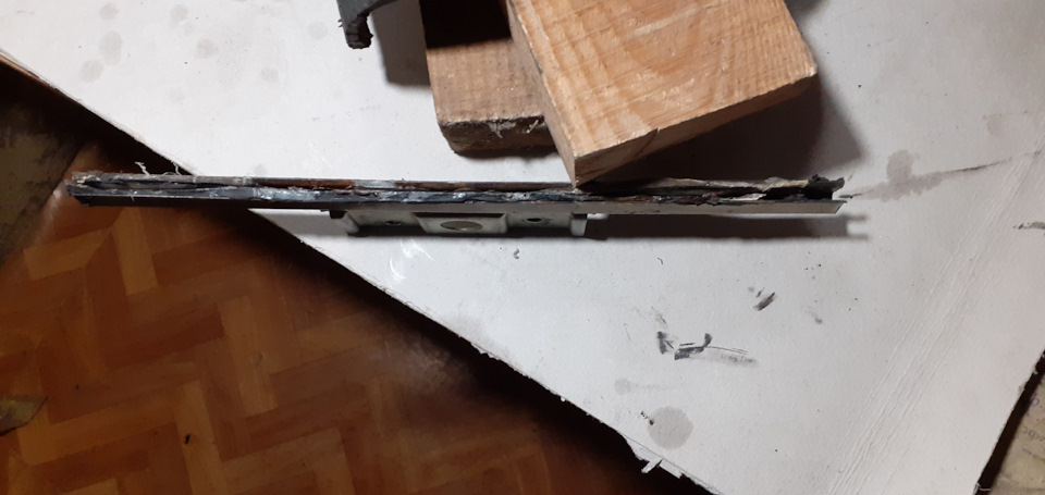Зміна планки склоутримувача. 2