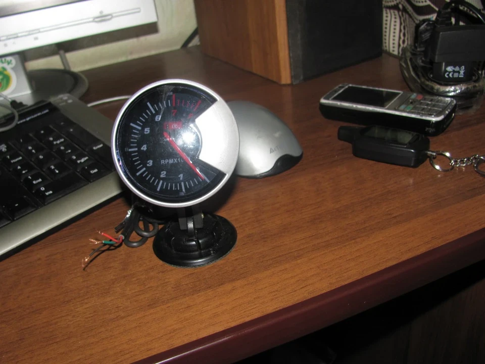 Купив Спорт тахометр
