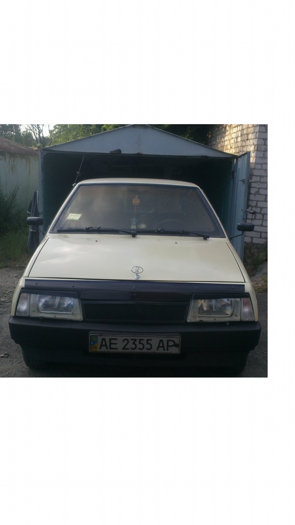 Поставив овали марки Hyundai 2