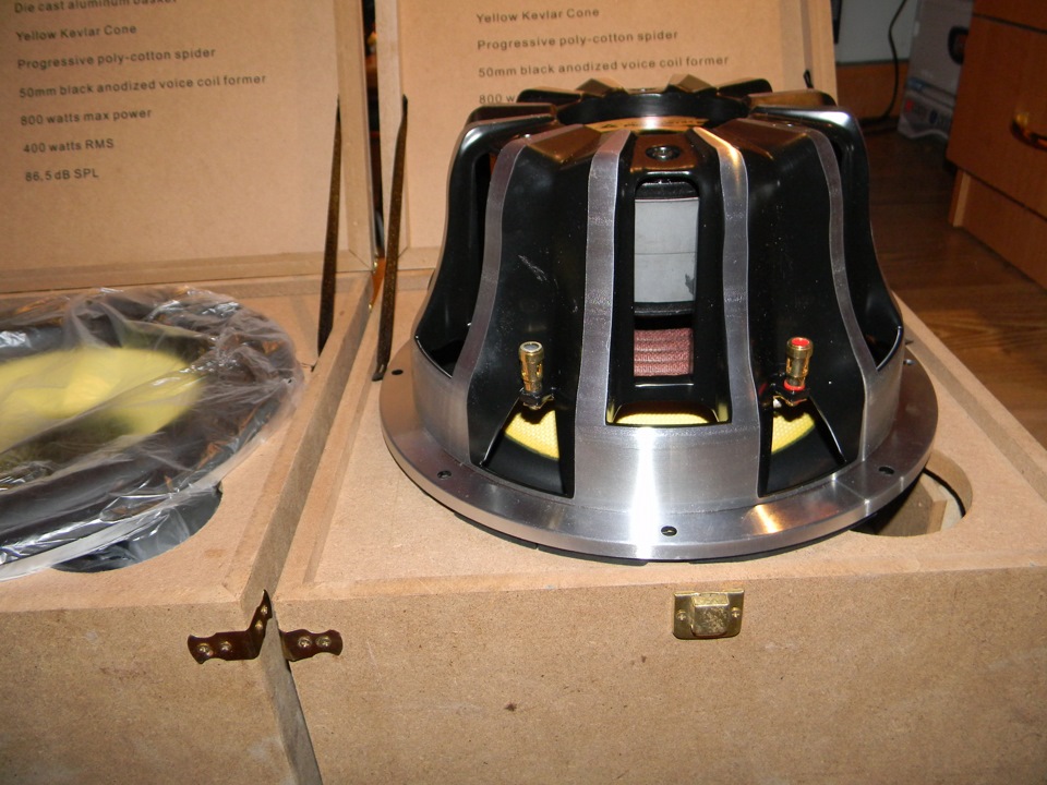 Додали трохи басу (power acoustik golden age ga-10-400) 5