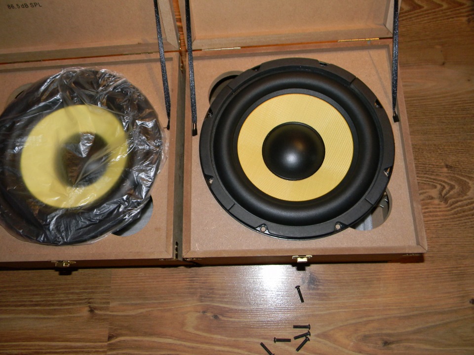 Додали трохи басу (power acoustik golden age ga-10-400) 3