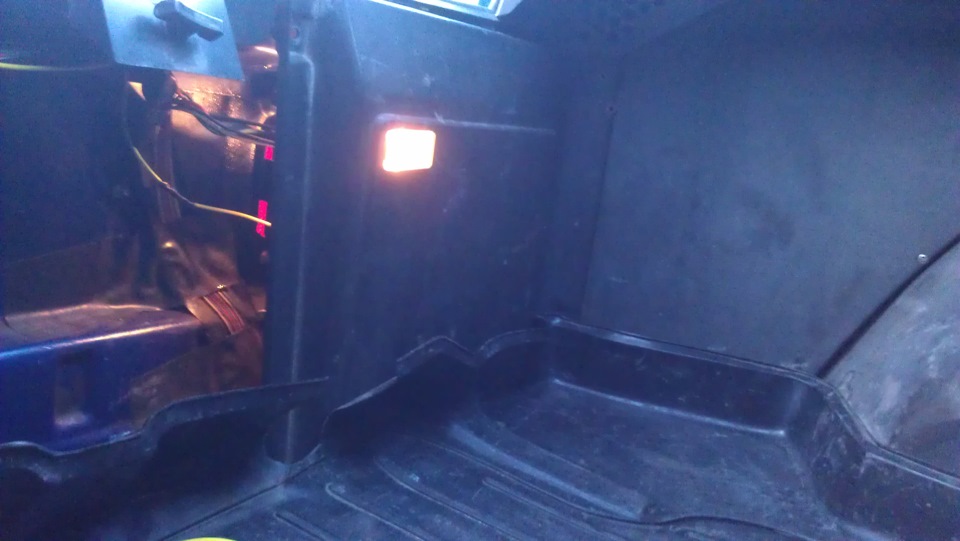 світло в багажнику 3