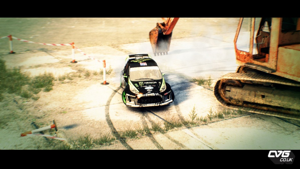 Девайс для комп'ютера у вигляді керма і педалей+DIRT3 4
