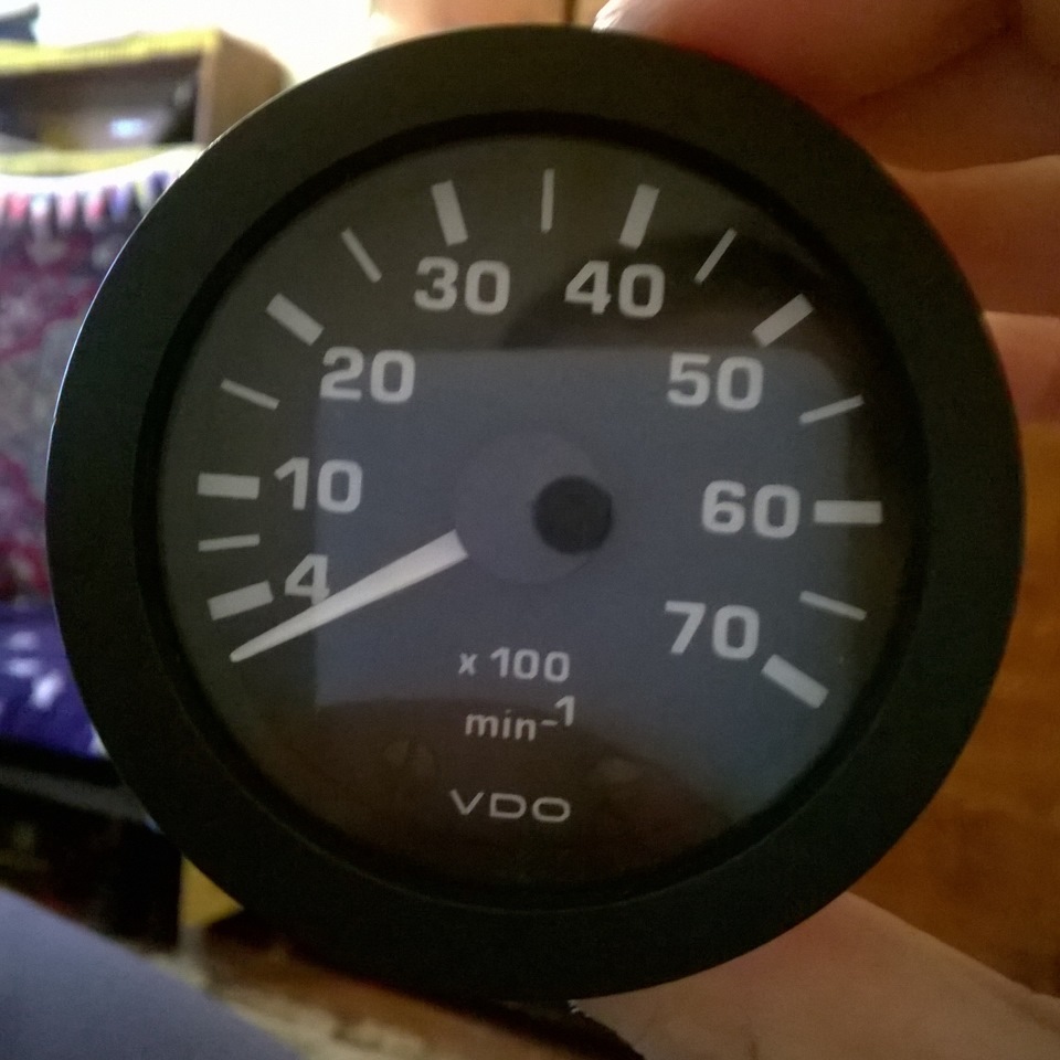 Виносний тахометр VDO від VW Golf MK2 4