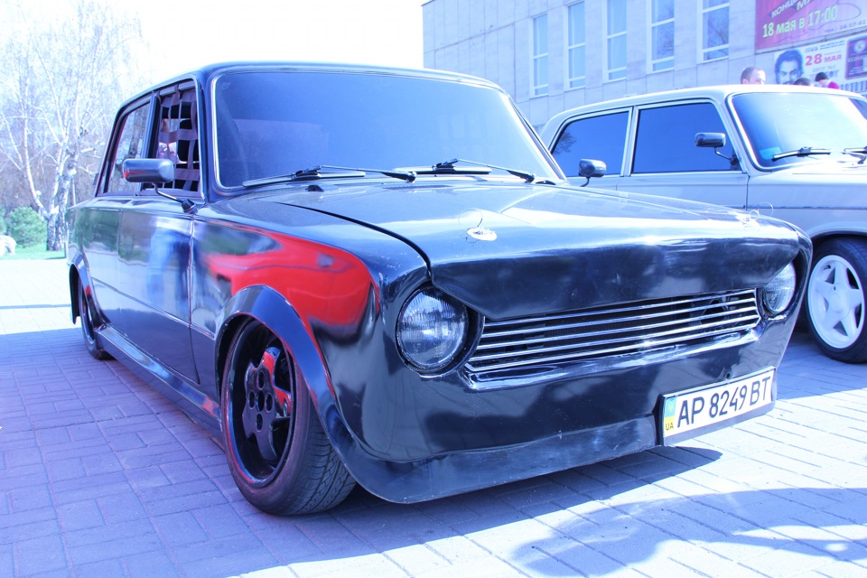 Сходка посаджених авто Запоріжжя 1