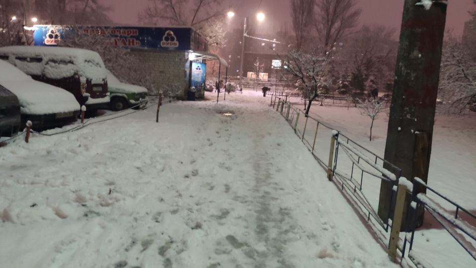 Хай падає сніг ❄️ 4