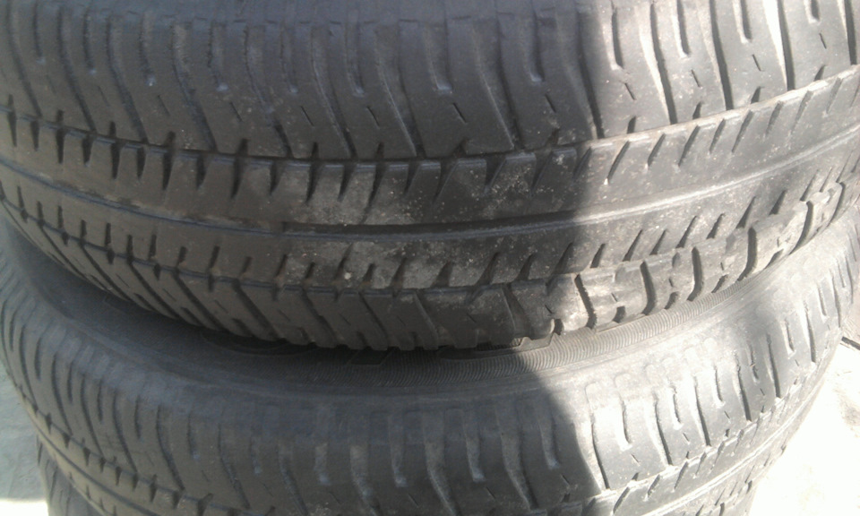 куплені дві літні шини Debica Passio 175/70 R13 2