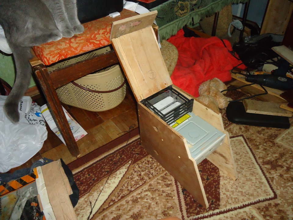 Подлокотник с подстаканником 4