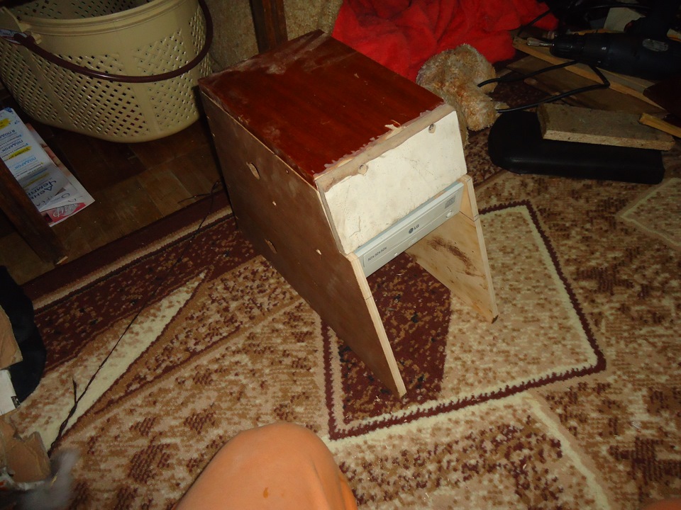 Подлокотник с подстаканником 5
