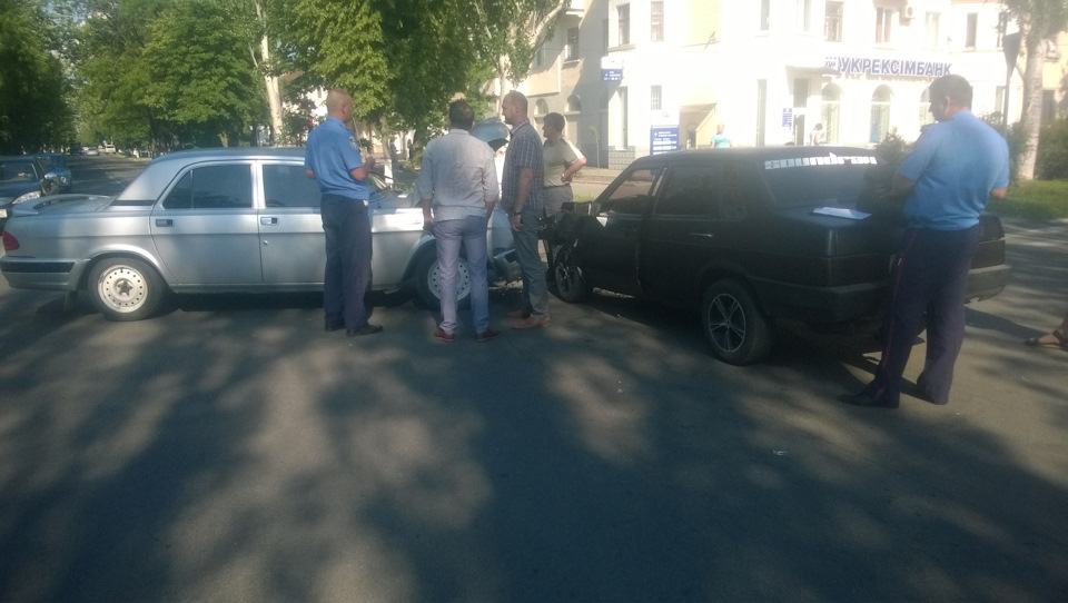 не довго музика грала (( 2
