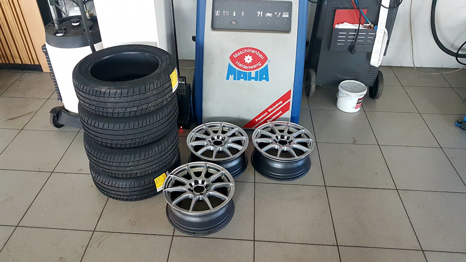 Нова гума на R15 3
