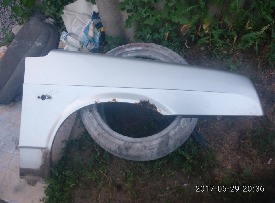 Шейвінг багажника, нове крило, викинуті бризковики тимчасово 1