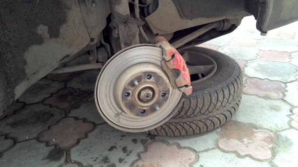 Заміна гальмівних дисків 1