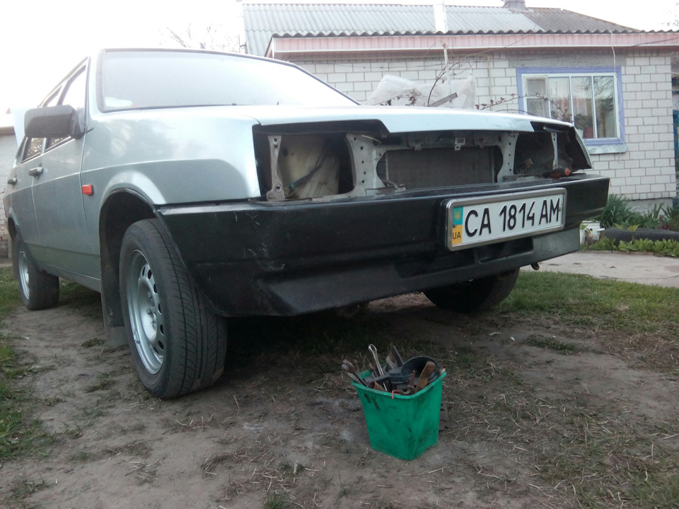 Фарбування фар у чорний колір 1