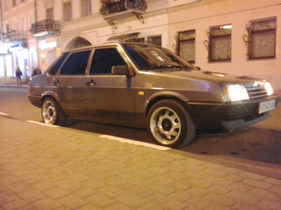 У центрі. каву пили... 4