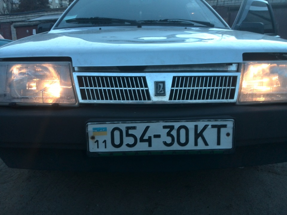 Зірвало капот на ходу((( Сумно. ) 3