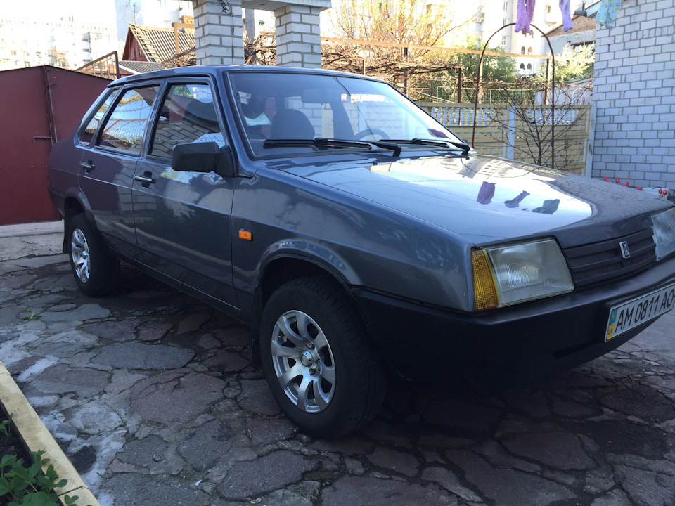 Продав свою ВАЗ 21099 1