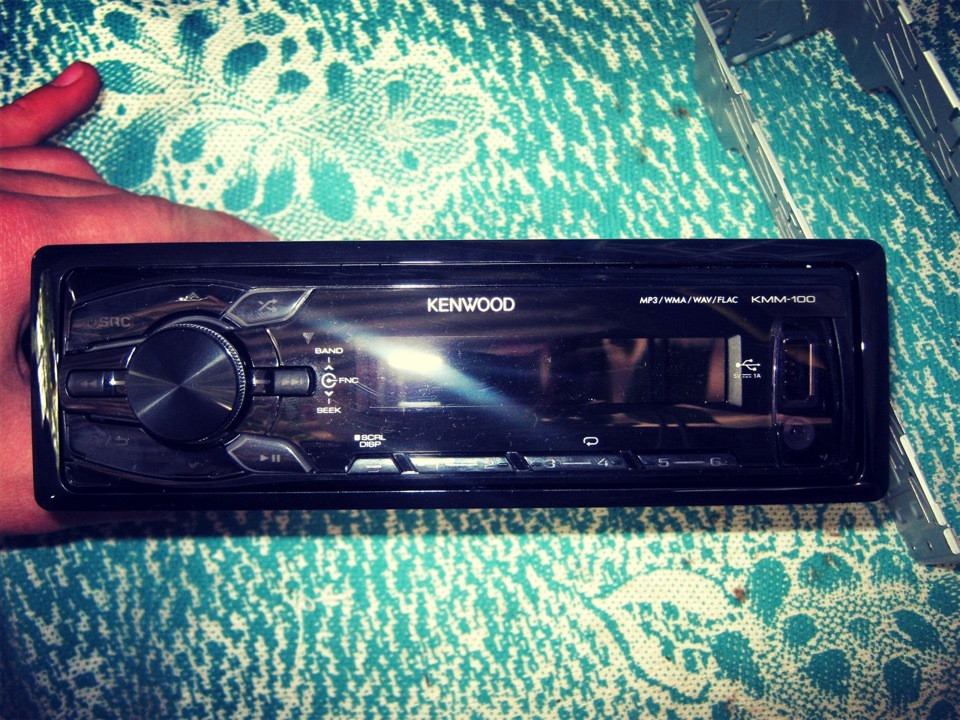 Автомагнітола Kenwood KMM-100GY 2