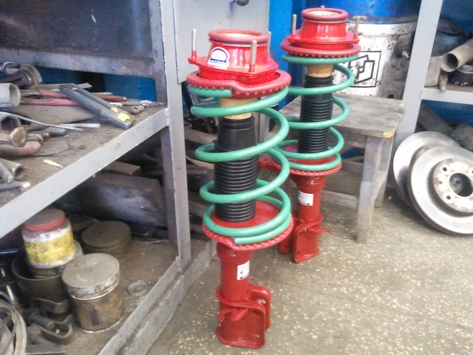 Нижче! 1
