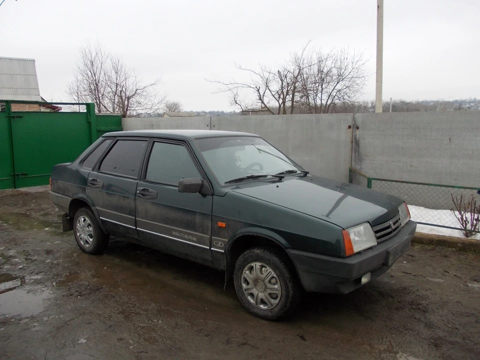 Зняв все зайве