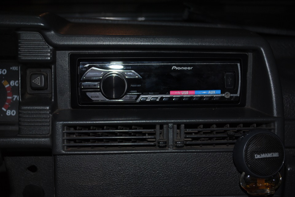 ГУ Pioneer MVH 150UB 2