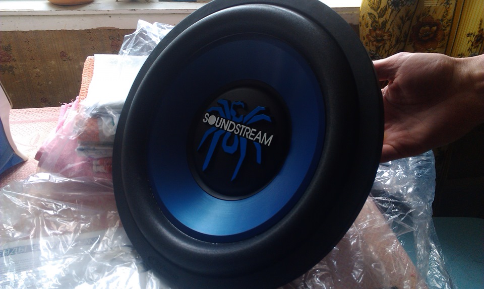 Придбав сабвуфер SOUNDSTREAM XW12-2 4