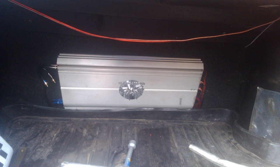 SOUNDSTREAM-XTA720.4 4