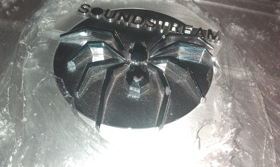 SOUNDSTREAM-XTA720.4 1