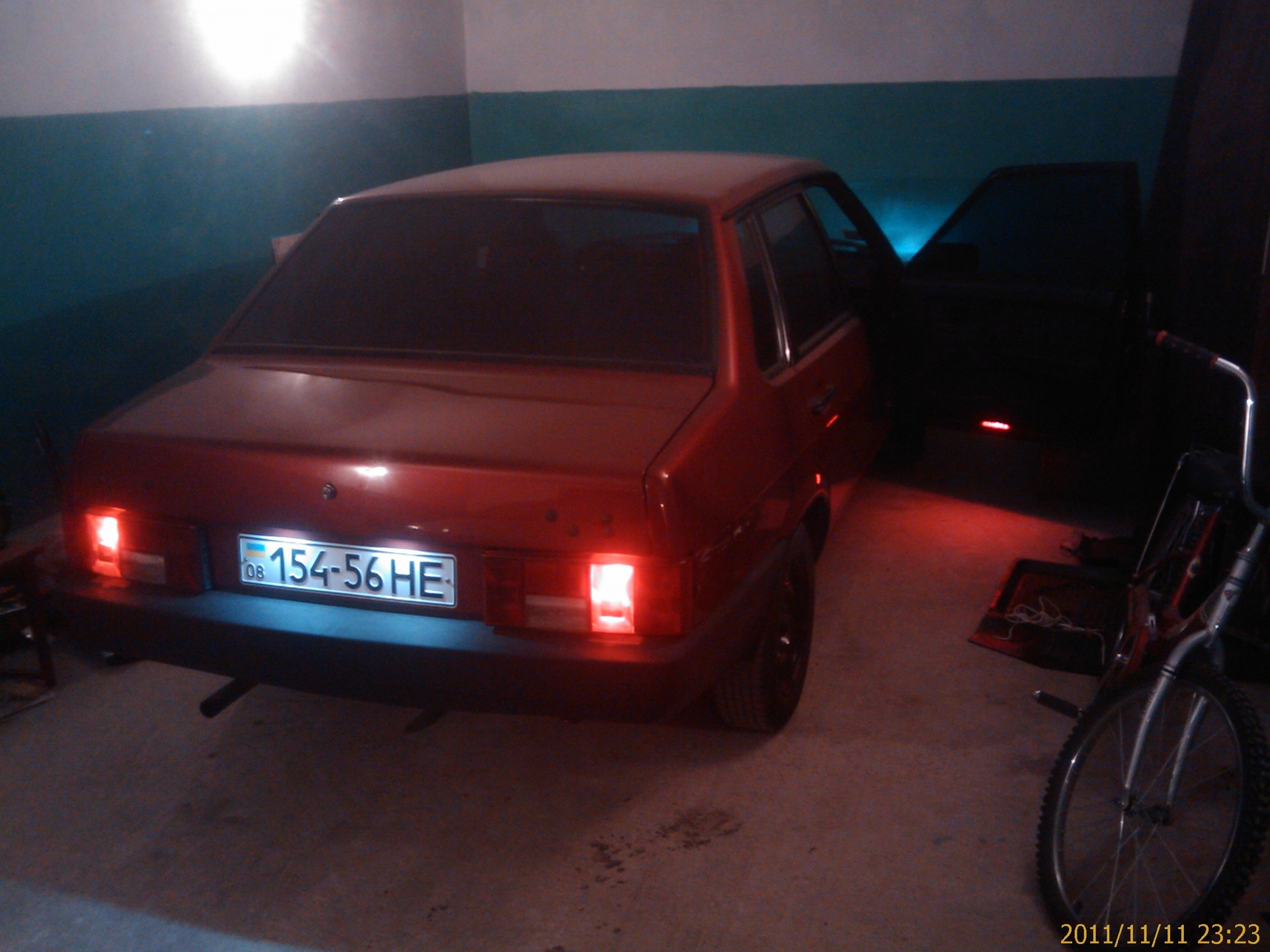 Подсветка дверей 1