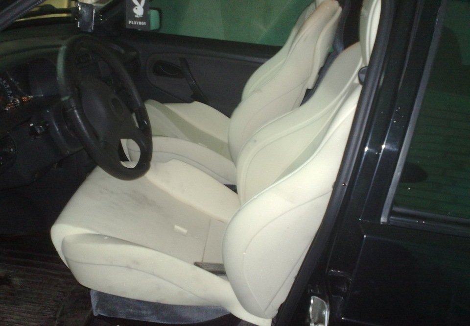 recaro 2