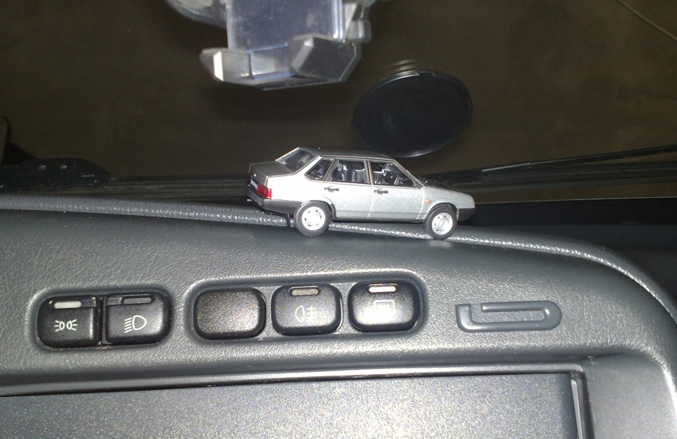 VAZ 21099 sputnik 1:43 1