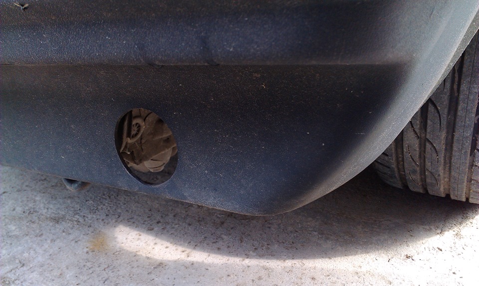 Установка ПТФ Hella Micro de + ксенон 1