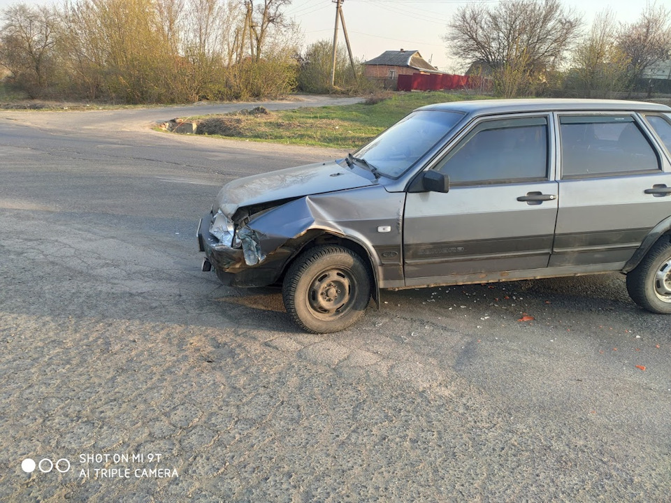 Жигуль підкрався непомітно... А казали, що у дев'ятки морда міцна 1