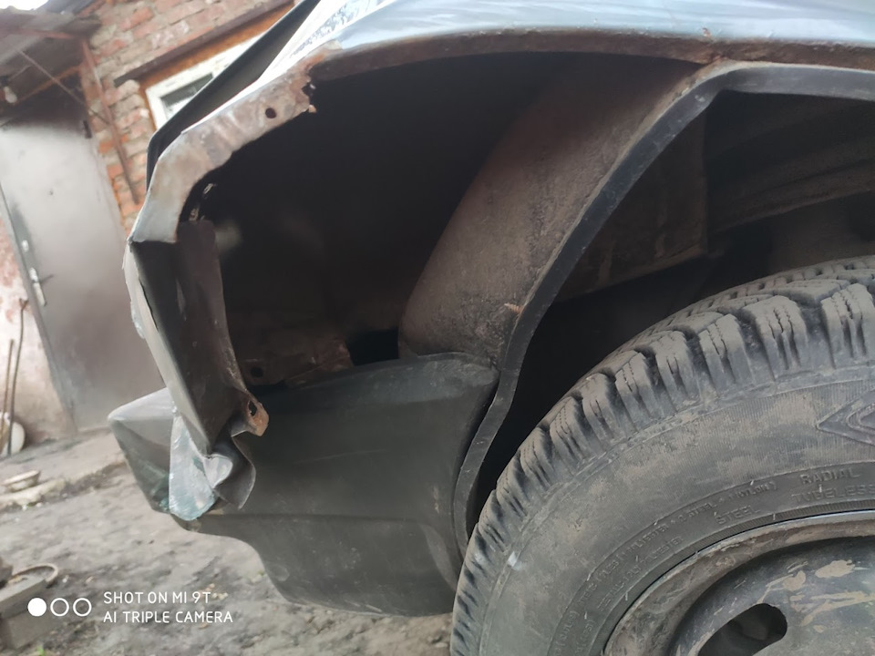Жигуль підкрався непомітно... А казали, що у дев'ятки морда міцна 4