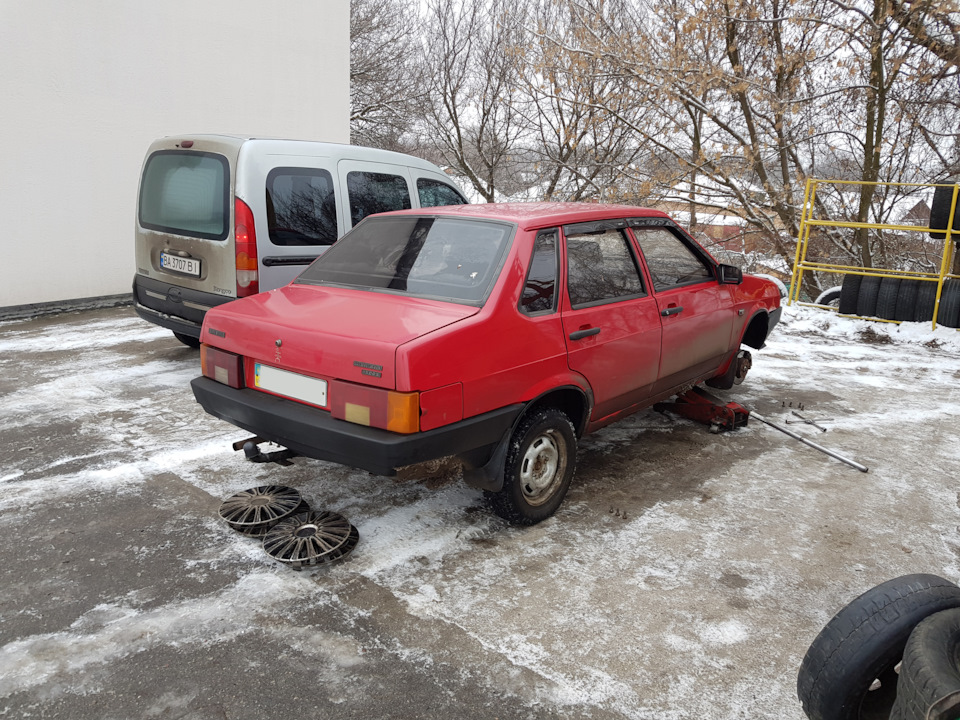 Заміна дисків зимової гуми 1