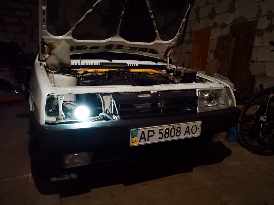 Фіксація лінзи біксенону. 1