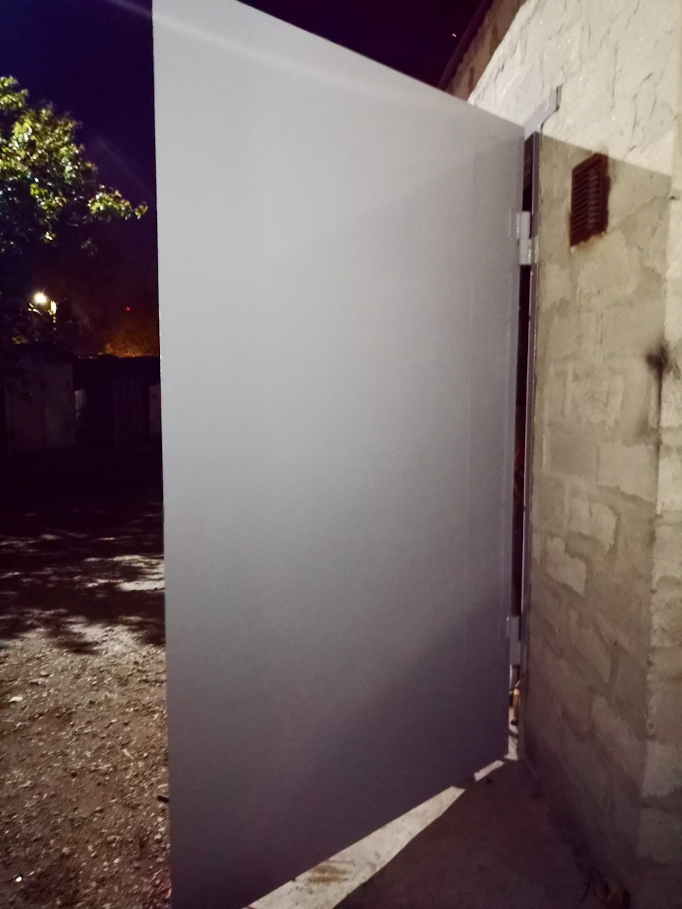 Ворота гаража як нові 5