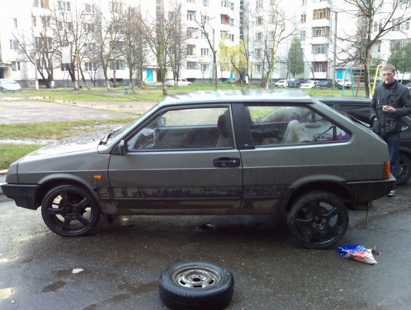 Продав диски) 1