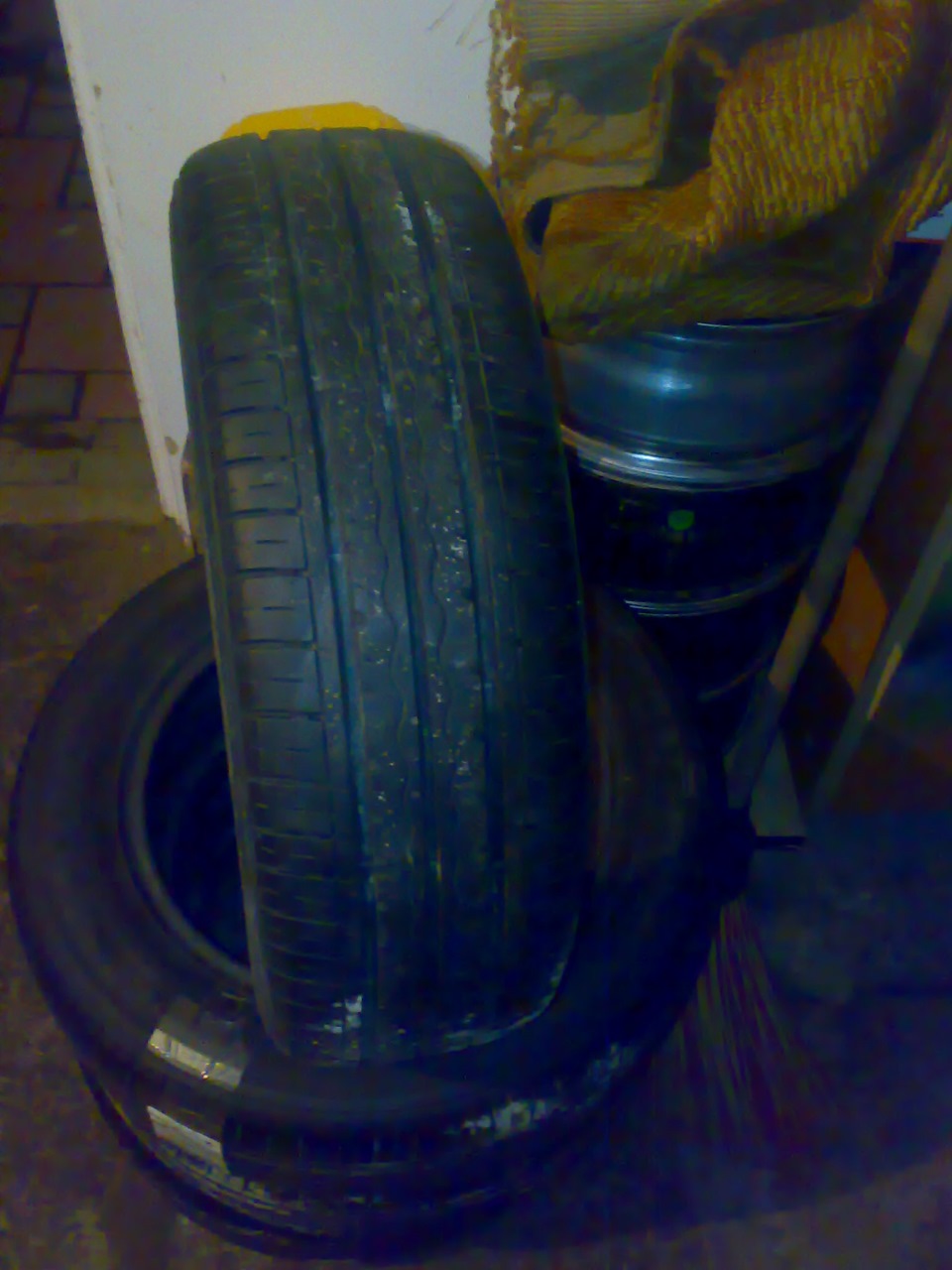 Уживані KUMHO 175/65 R14 made in KOREA 4