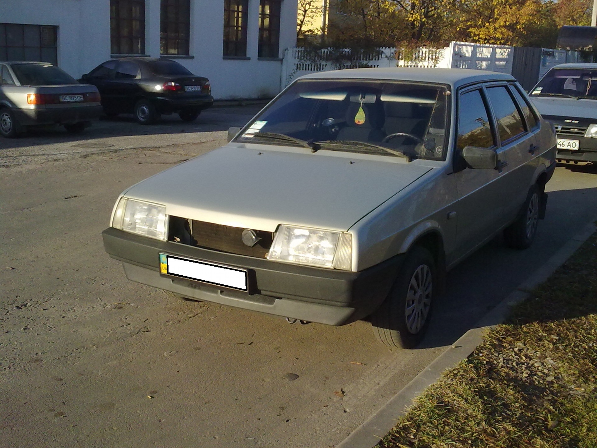 Грати радіатора 2
