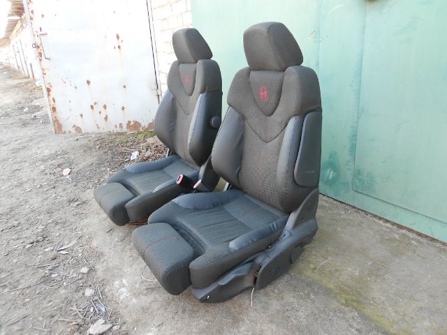 Сідухи Alfa Romeo (не) GT (156 насправді) 1